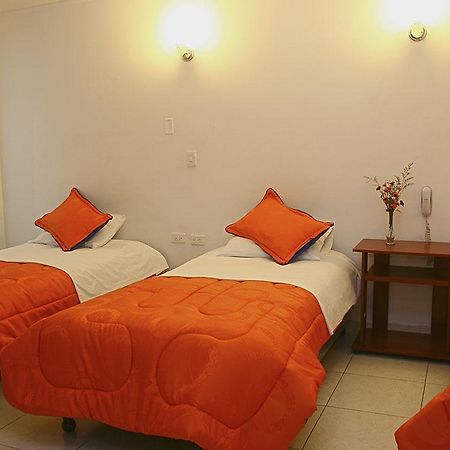 בוגוטה Hotel Villa Karina מראה חיצוני תמונה