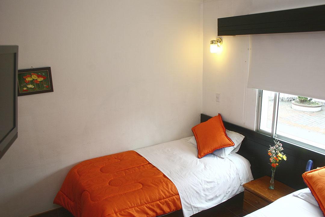 בוגוטה Hotel Villa Karina מראה חיצוני תמונה