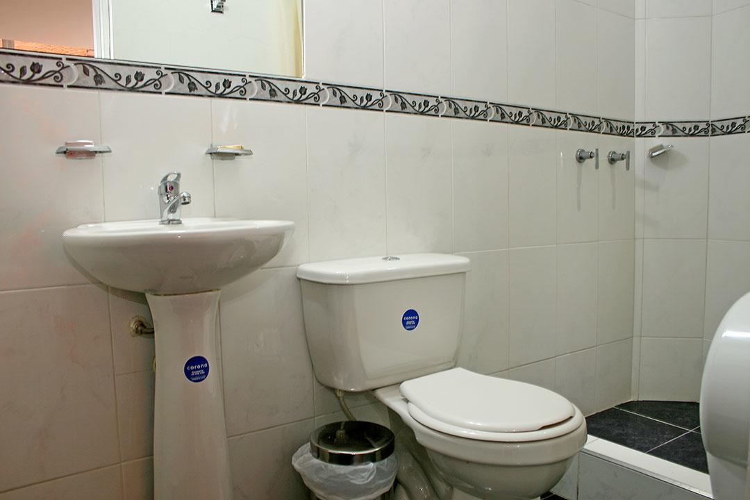 בוגוטה Hotel Villa Karina מראה חיצוני תמונה