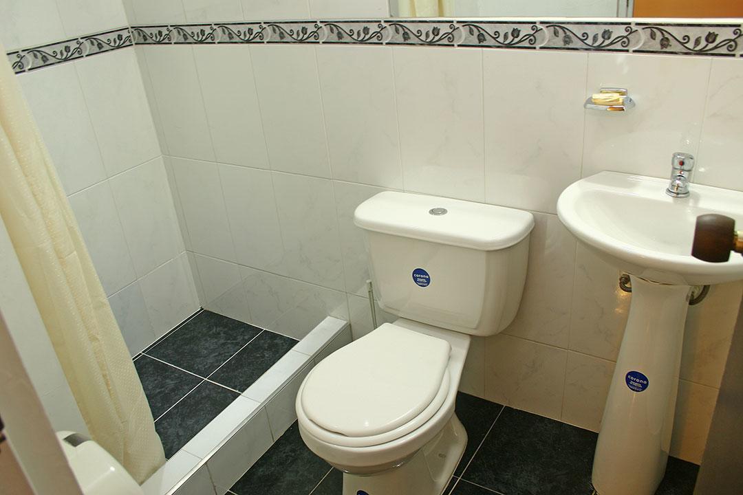 בוגוטה Hotel Villa Karina מראה חיצוני תמונה