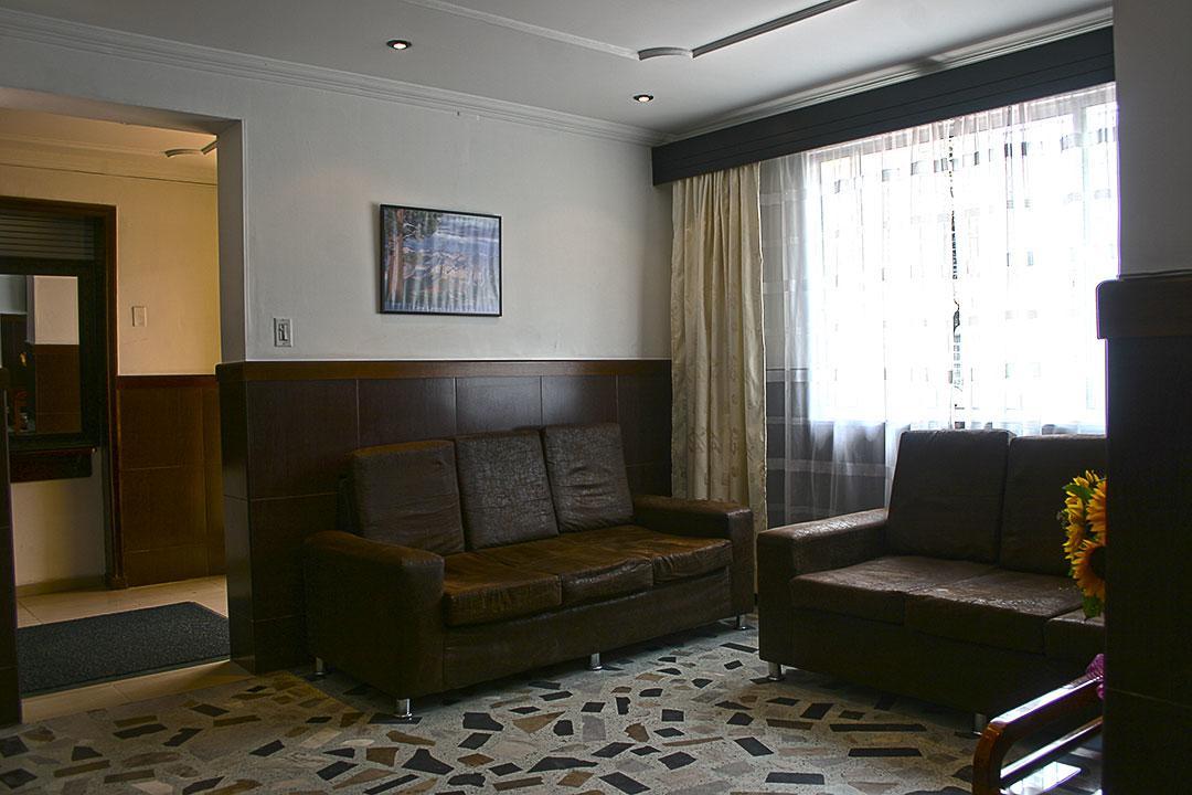 בוגוטה Hotel Villa Karina מראה חיצוני תמונה
